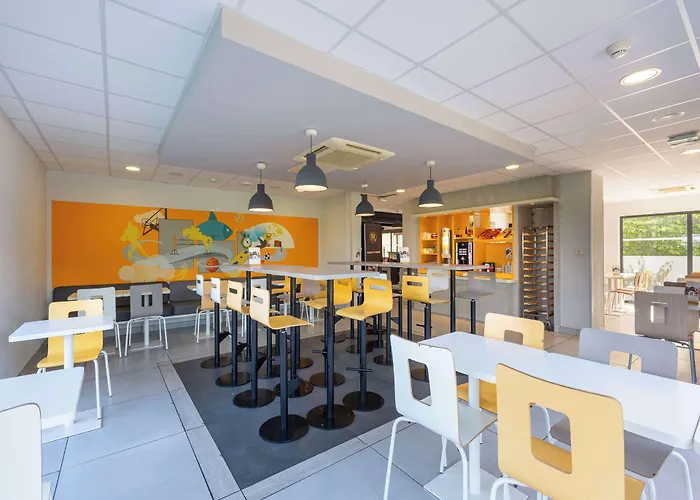 Premiere Classe Chartres Sud - Barjouville
